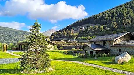 Les Pardines 1819 Mountain suites & SPA