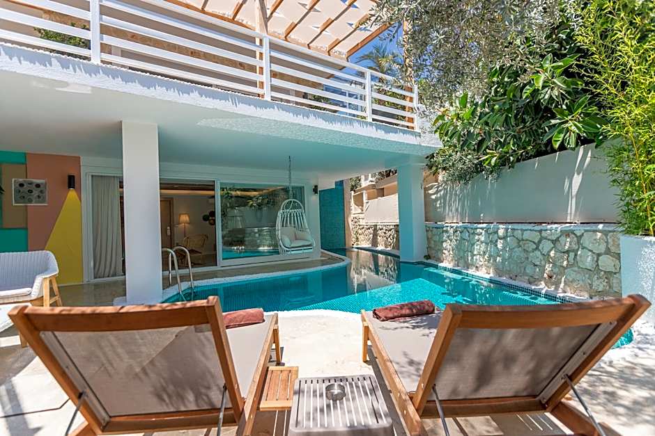 Kalkan Saray Suites Hotel