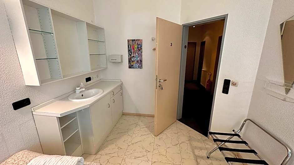 smart&beautiful HOSTEL