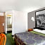 Super 8 by Wyndham Athens