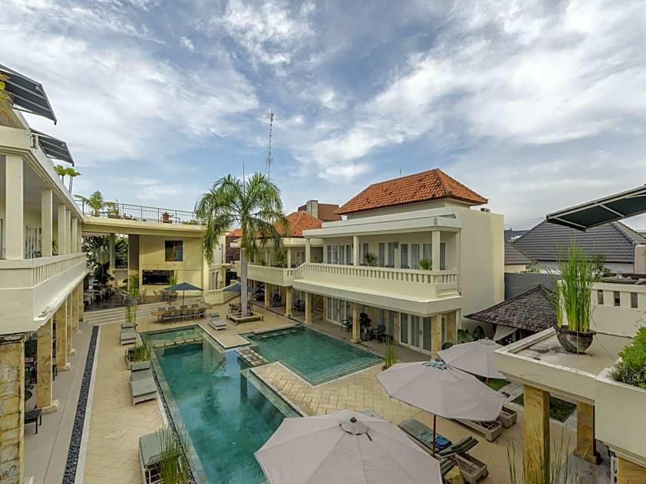 Bali Court Hotel & Apartment