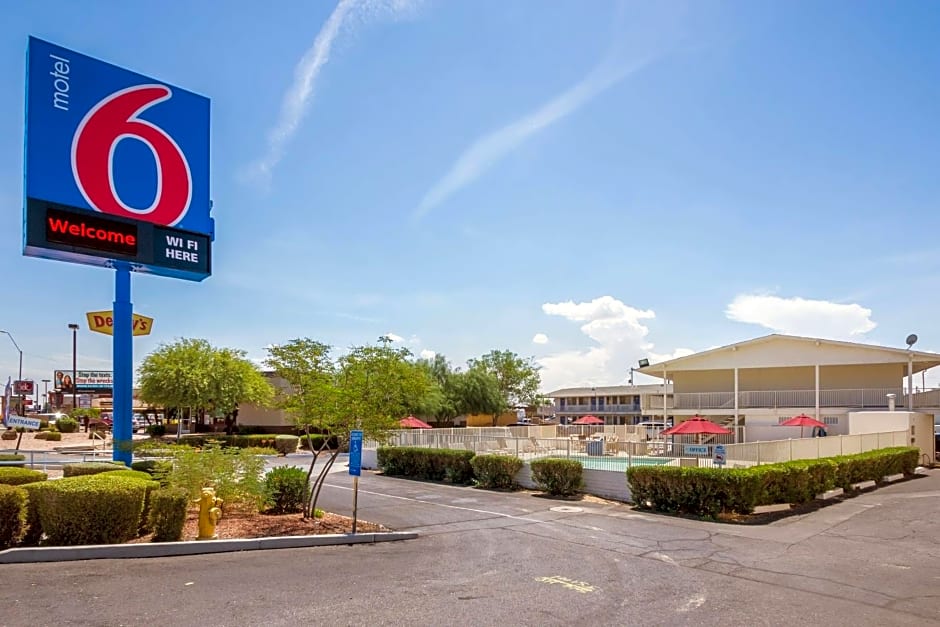 Motel 6-Youngtown, AZ - Phoenix - Sun City