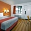 Motel 6-Buena Park, CA - Knotts Berry Farm - Disneyland