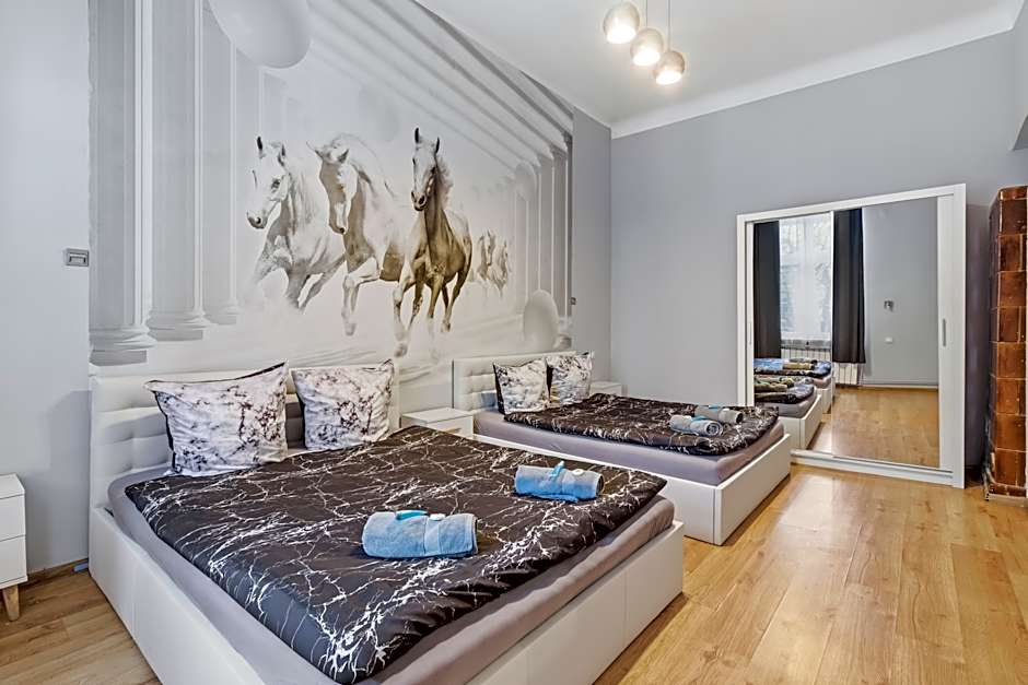 Queen Apartments