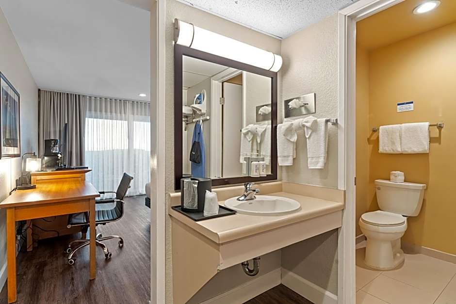 Vagabond Inn Executive - San Francisco Airport Bayfront (SFO)