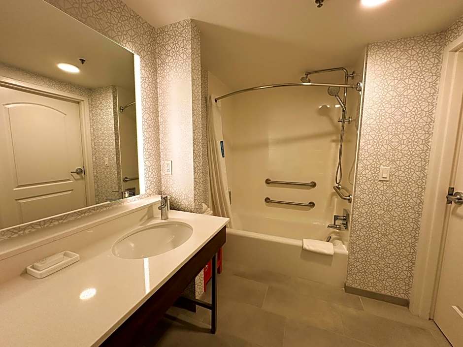 Hampton Inn By Hilton Fremont