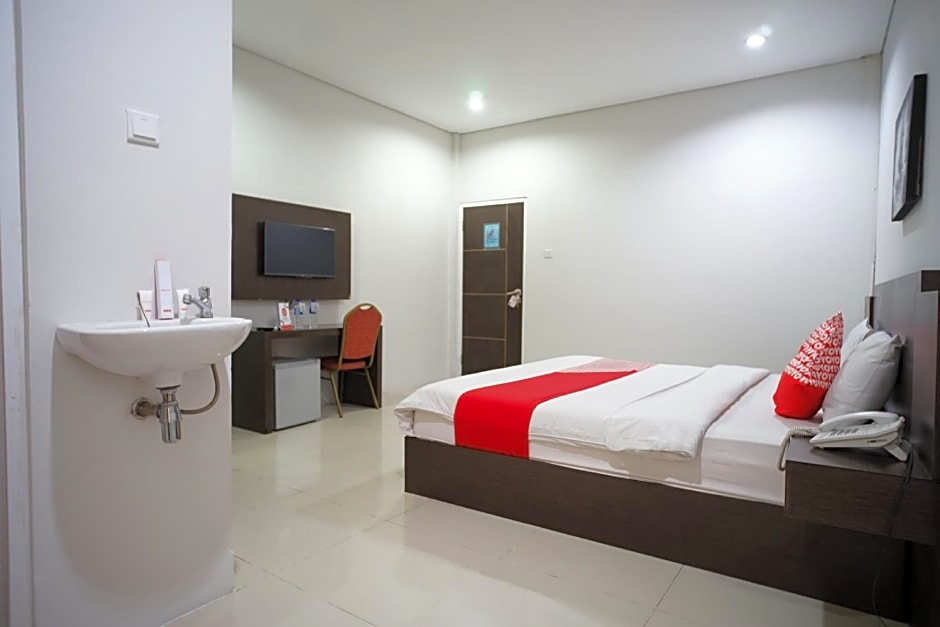 OYO 1477 Athar 88 Hotel