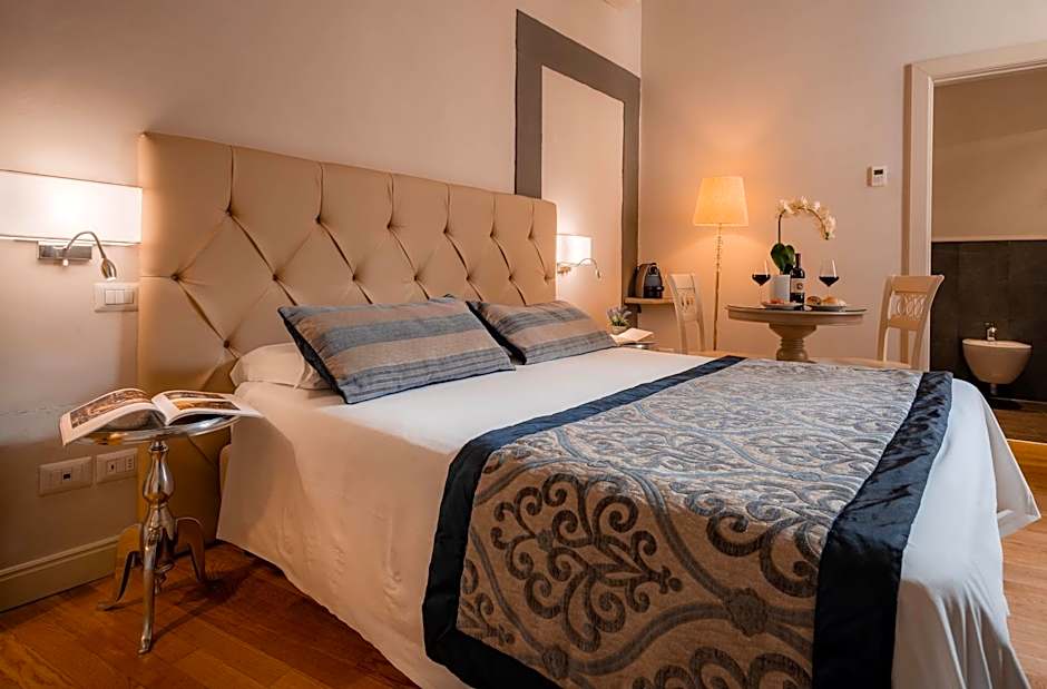 Photo 1 of 6 of Double Room