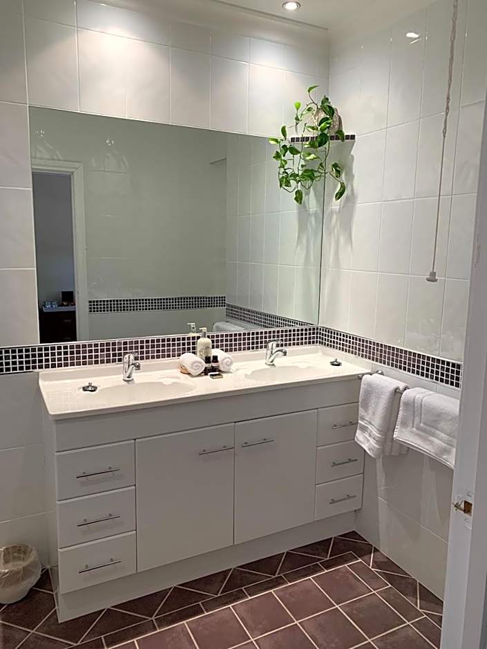 Avon Terrace Guest House