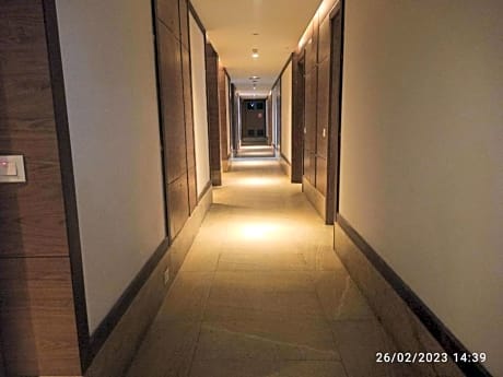 Lemonwood Suites By F9 Hotels