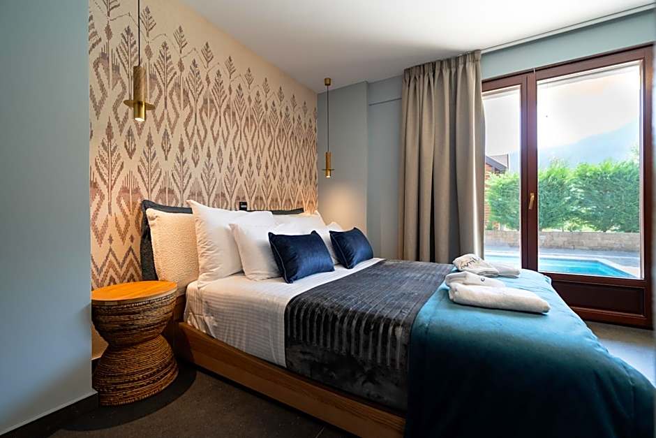 Evritos Villas & Suites with pool