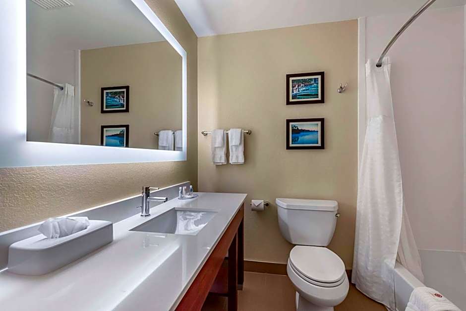 Comfort Inn & Suites Middletown - Franklin