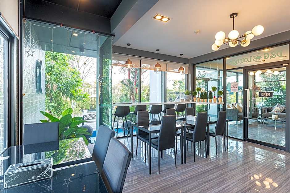 The living Hotel Samutprakan