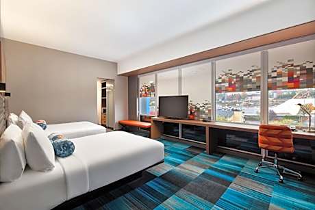 Aloft, Guest room, 2 Queen, Corner room