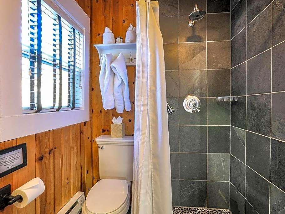 The Inn at Arch Cape