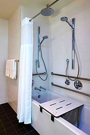 King Room - Accessible