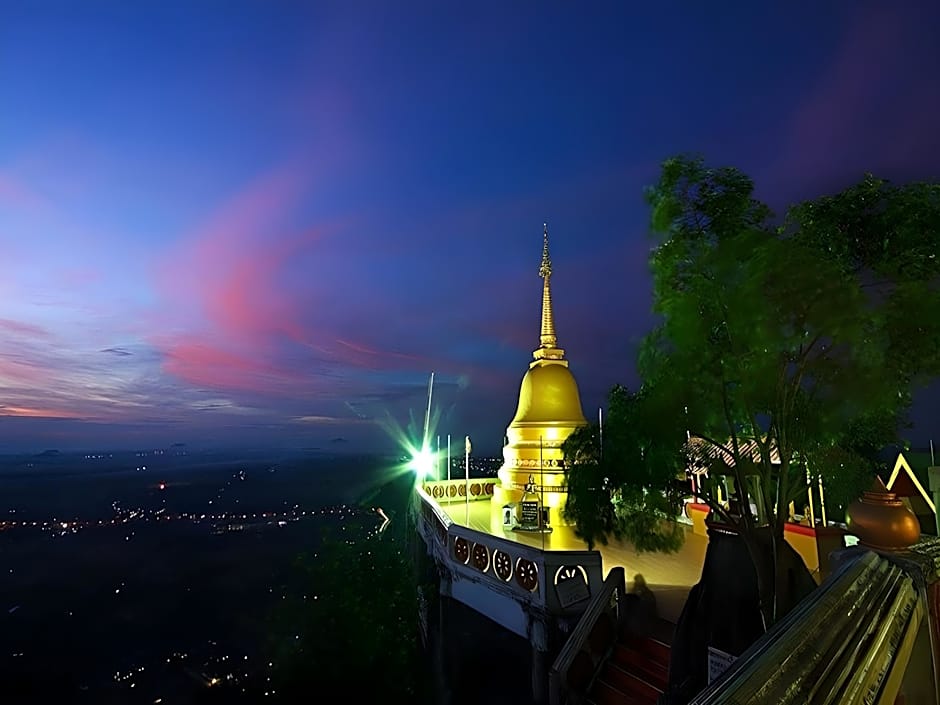 Krabi Grand Place Hotel