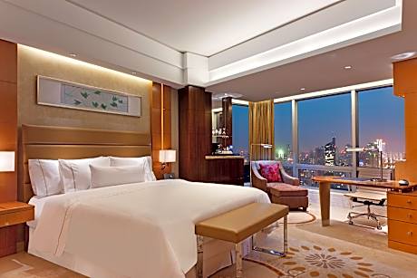 Exec Premier 2-View King, Club lounge access, Guest room, 1 King, Zifeng Tower view