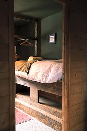 Twin Room with Mountain View