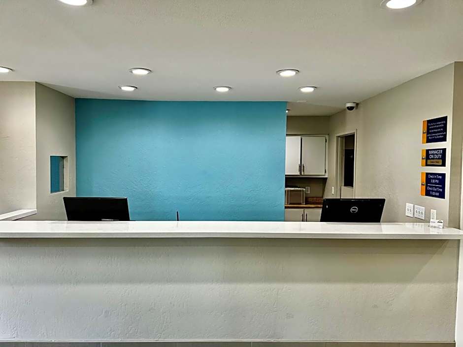 Days Inn by Wyndham Williams