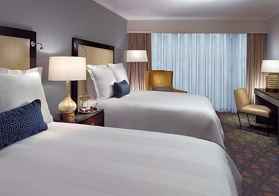 THE RIVERFRONT HOTEL NEW ORLEANS