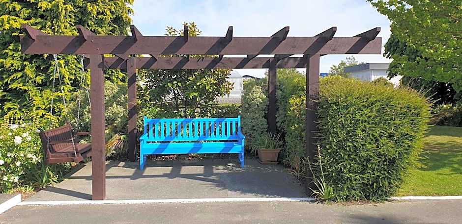 Commodore Motor Lodge