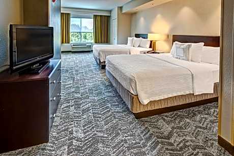 Queen Suite with Two Queen Beds and Trundle Sofa