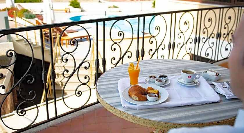 Airport Hotel Tirana