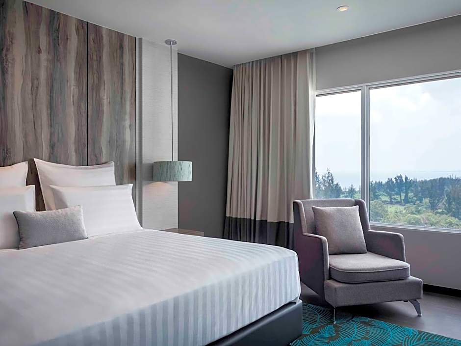 Pullman Miri Waterfront