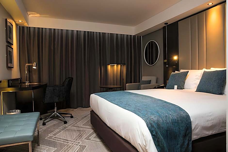Crowne Plaza Basingstoke By IHG