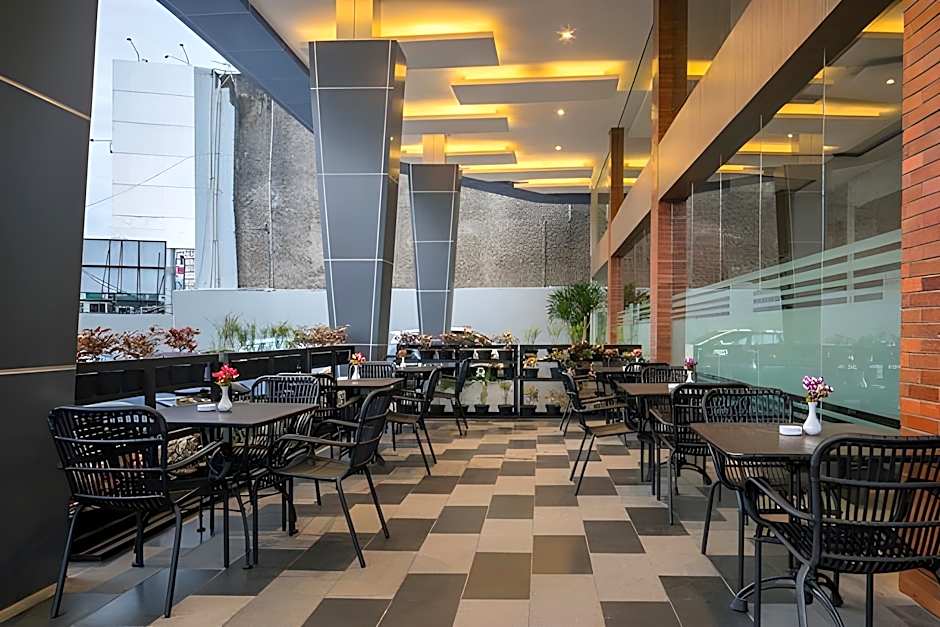 Hotel 88 ITC Fatmawati Jakarta