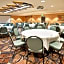 Holiday Inn Express & Suites Sacramento NE Cal Expo By IHG