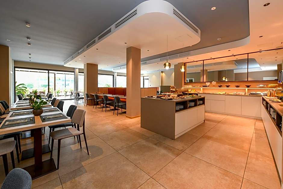 Petit Hotel
