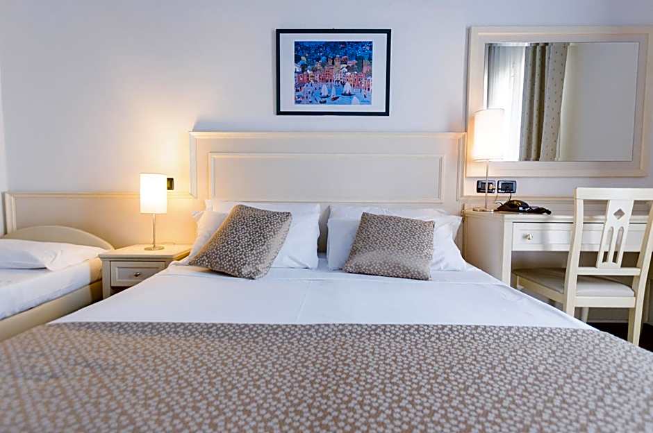 Hotel Fra I Pini