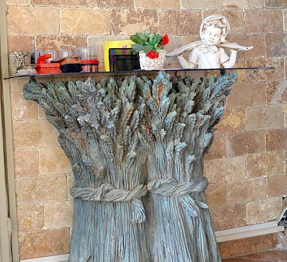 Elite Hotel City Center Saray Bed and Breakfast