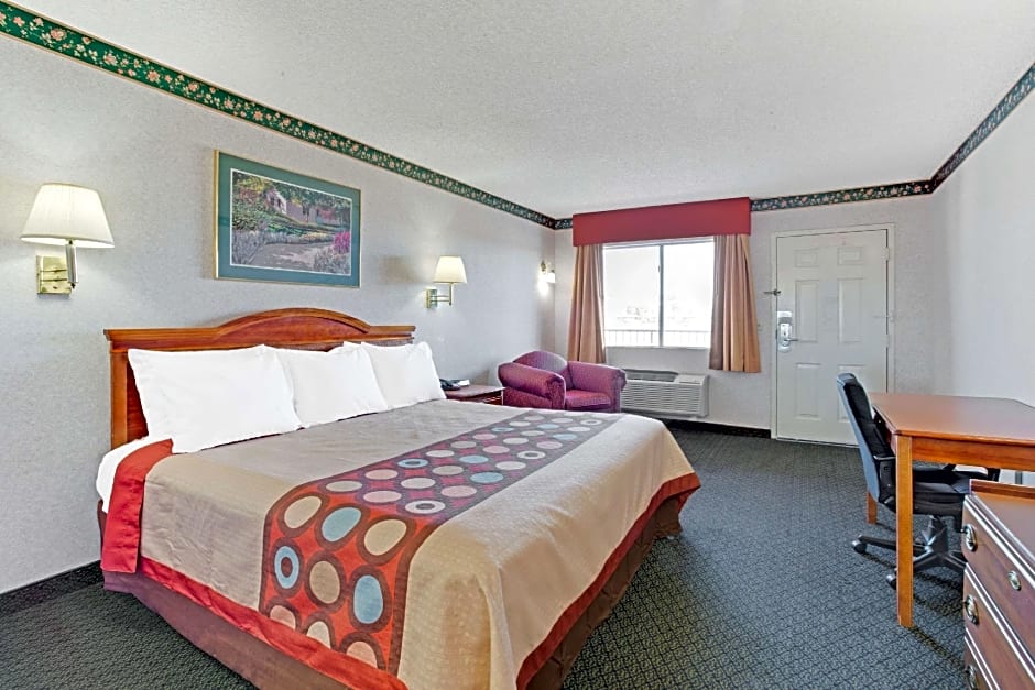Super 8 by Wyndham Tucson Downtown Convention Center