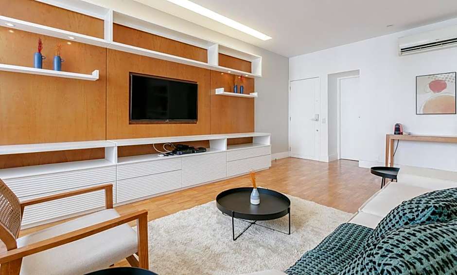 Tabas Maravilhoso apê 3 quartos Leblon LB0035