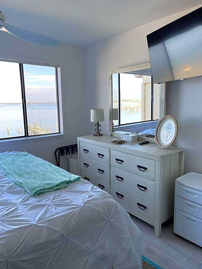 Sunset Harbor The Palms