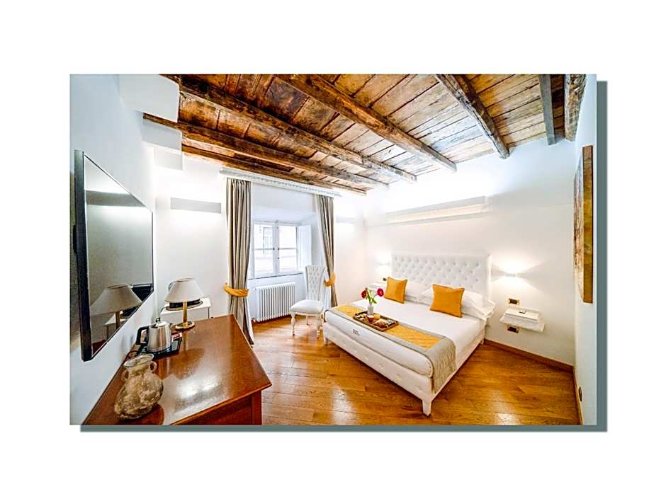 Maison Spagna Suites