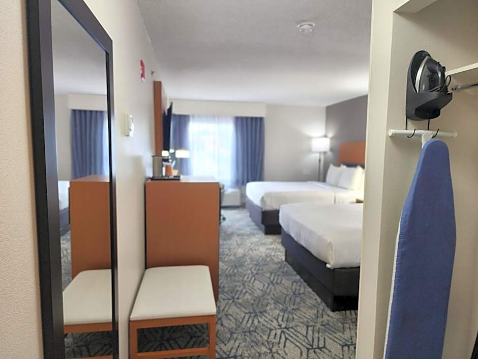 Country Inn & Suites by Radisson, Dahlgren-King George, VA