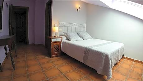 Hostal Santiago - Alojamientos en CARRION DE LOS CONDES