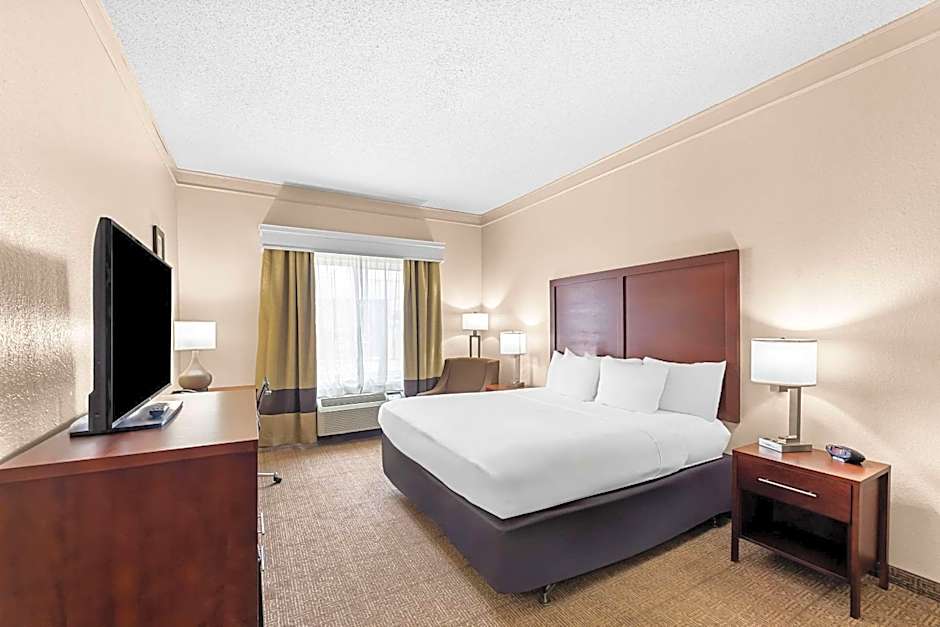 Comfort Inn & Suites Heath