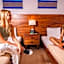 Nomads Party Hotel & Hostel