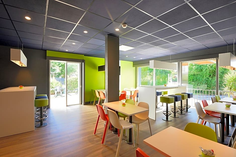 ibis budget Pau Lescar