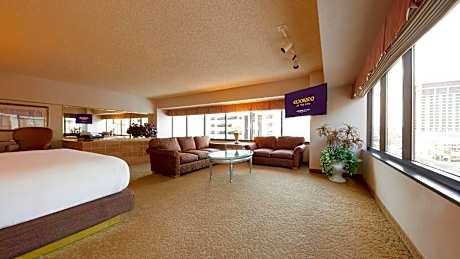 Premium Suite King Non-Smoking