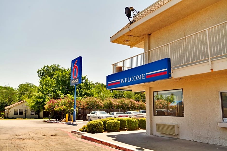 Motel 6-Irving, TX - Dallas