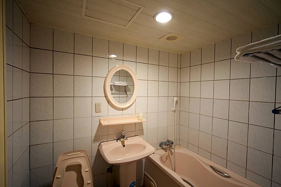 Champagne Hotel