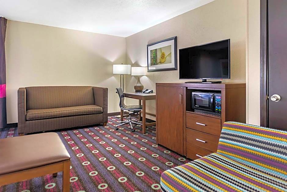 Comfort Inn Tulsa Midtown