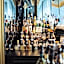 Roomers Munich, Autograph Collection by Marriott