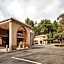MHO Inn & Suites